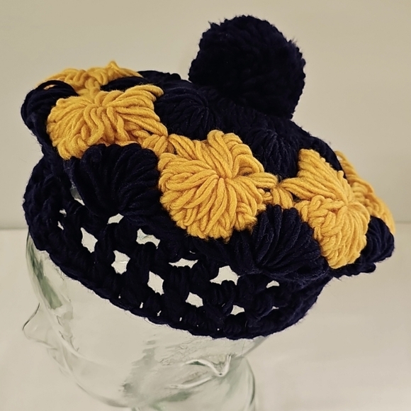Vtg English Village Navy and Yellow Crochet Beret - Picture 2 of 9